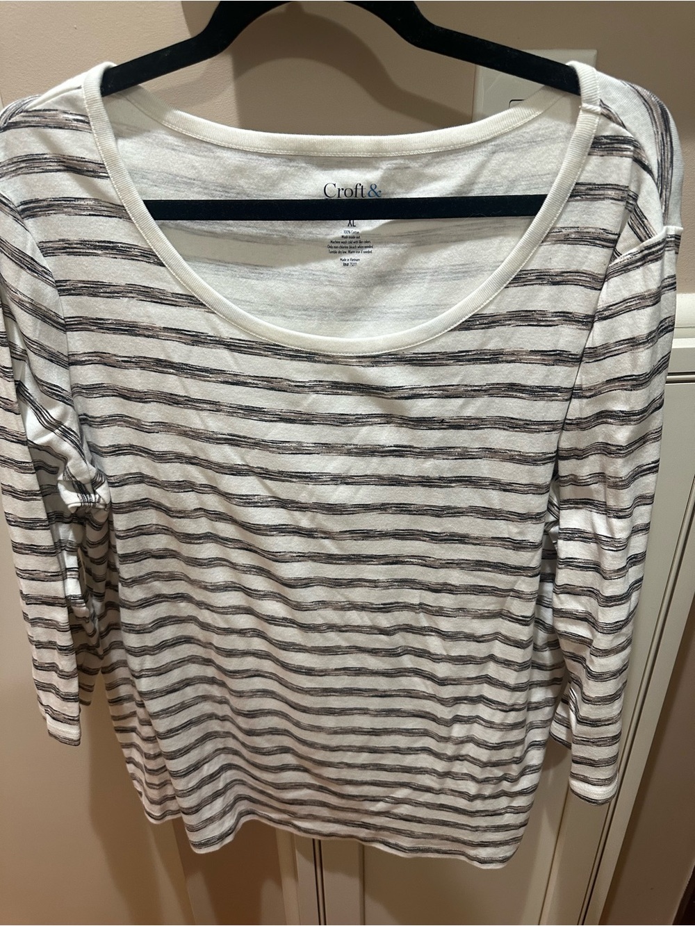 Croft & Barrow Striped Scoop-Neck Women's Top in White and Gray